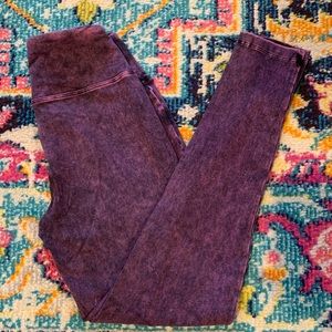 Stonewashed High Waisted Leggings - Fuscia